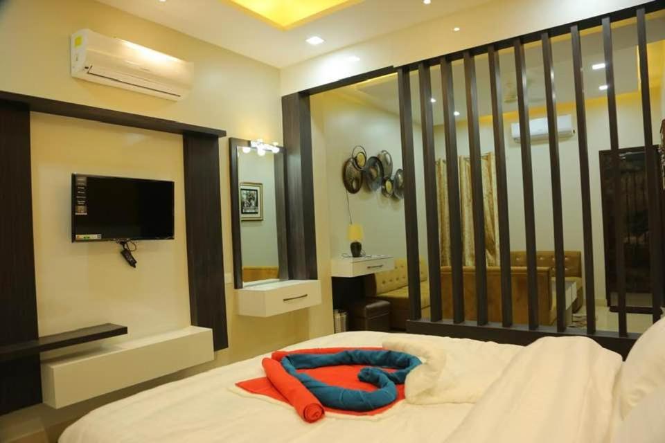 Amor Hotel Gangānagar Esterno foto
