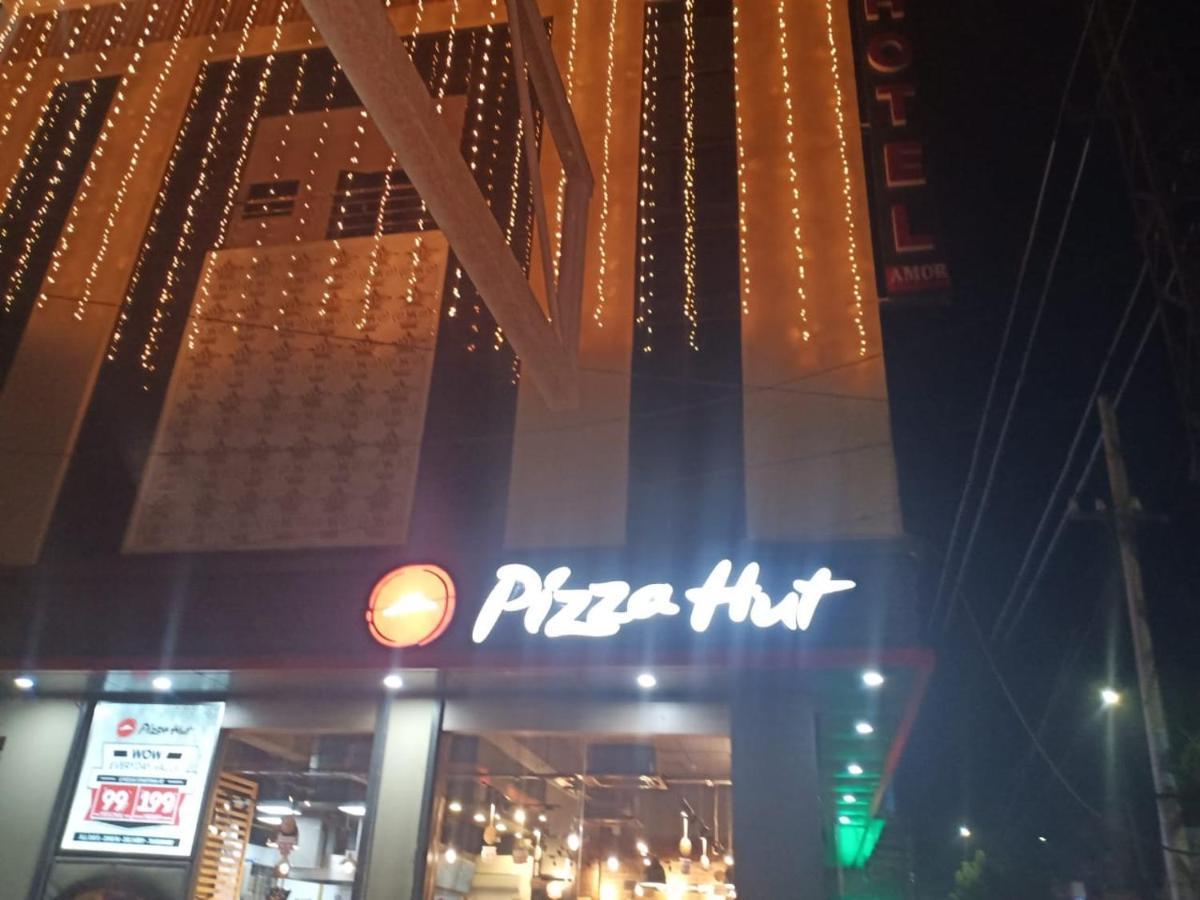 Amor Hotel Gangānagar Esterno foto